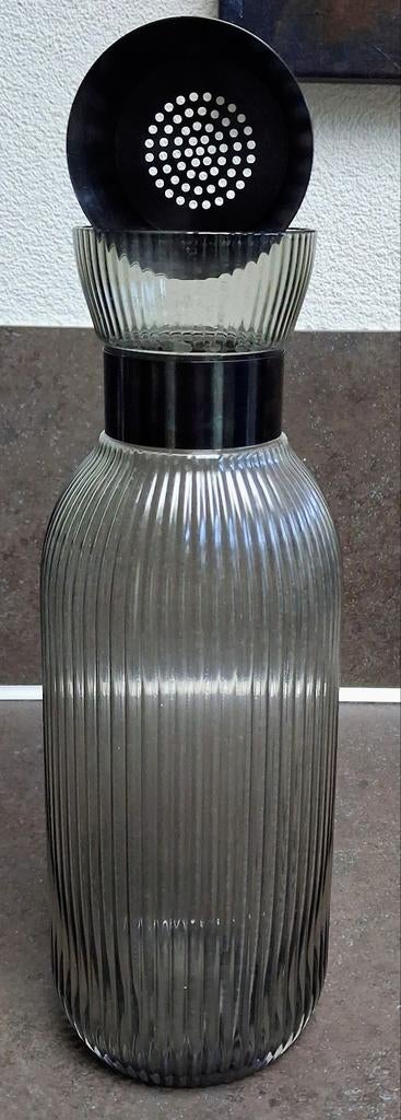 Grote glazen water kan ideaal voor water met vers fruit, Ophalen of Verzenden, Overige kleuren, Glas, Minder dan 50 cm