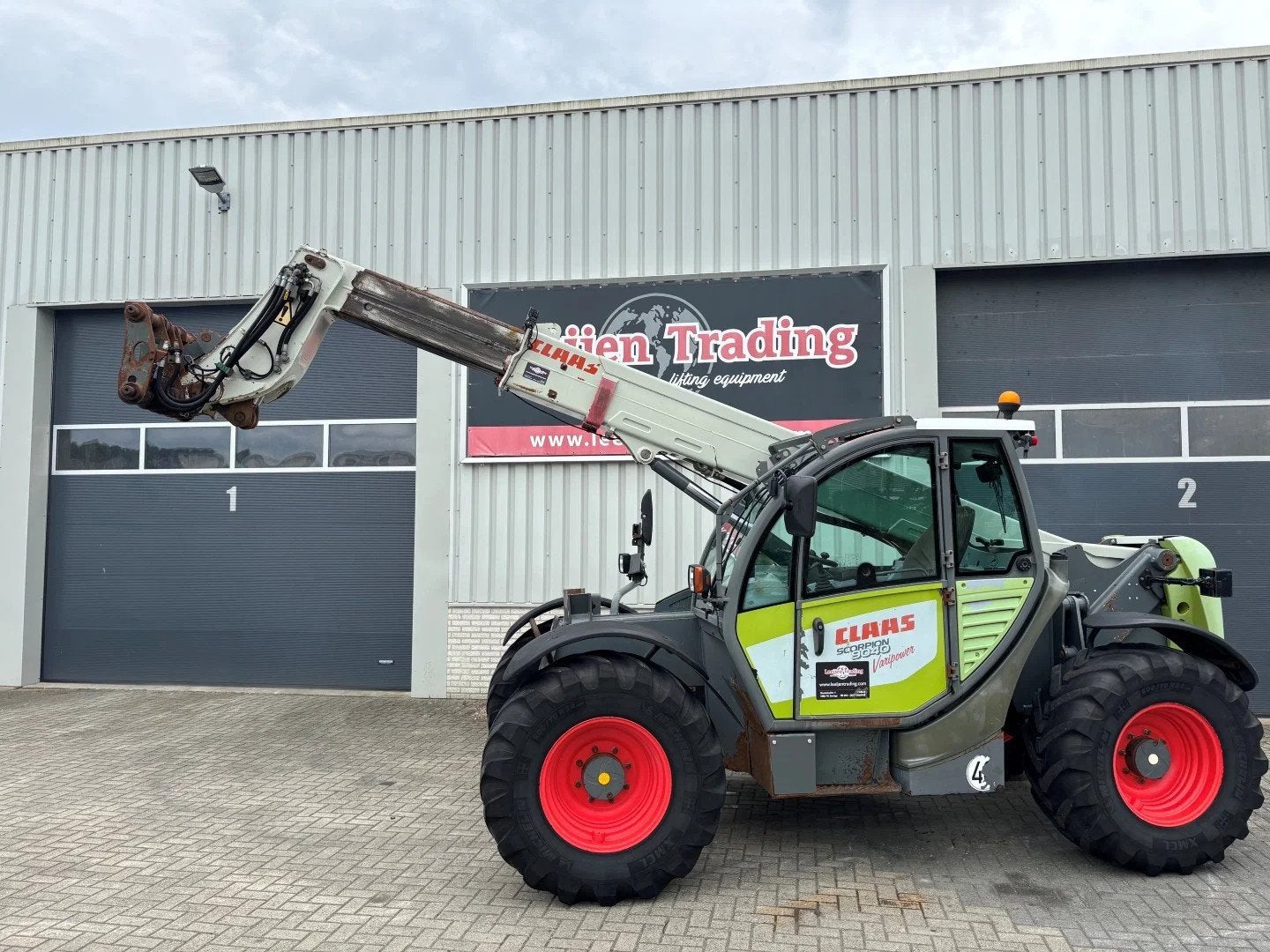 Claas Scorpion 9040 Telehandler 2008 year (bj 2008), Verreiker
