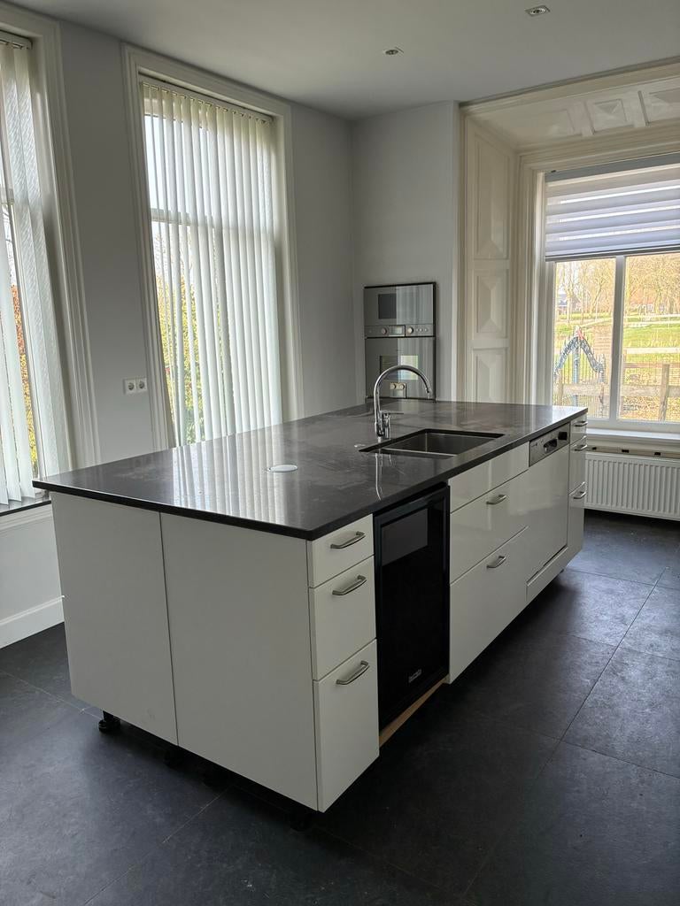 Complete keuken met eiland en Gaggenau apparatuur, Ophalen, Gebruikt, Wit, Graniet of Steen