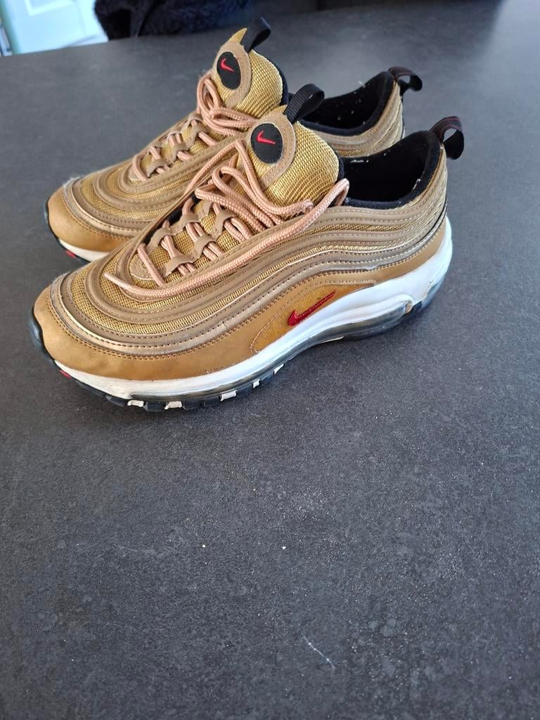 Nike Air Max 97 sneakers goud maat 38, Kleding | Dames, Schoenen, Ophalen, Overige kleuren, Nike, Sneakers of Gympen