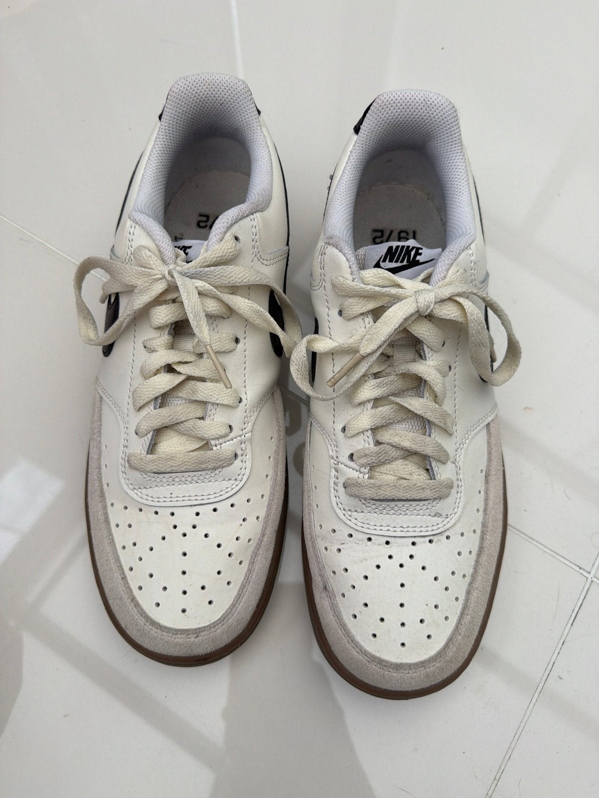 Nike Court Vision Low Sneakers - BeigeZwart maat 42, Ophalen, Wit, Sneakers of Gympen, Gedragen