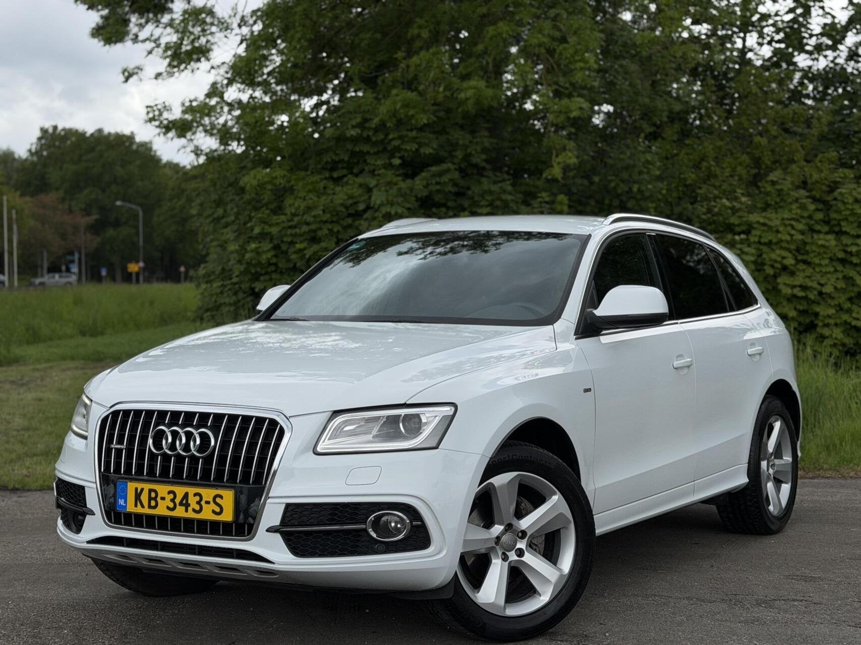 Audi Q5 2.0 TFSI quattro 225PK+ 3x S-Line / Led / Luxe, Zwart, 4 cilinders, Wit, Leder