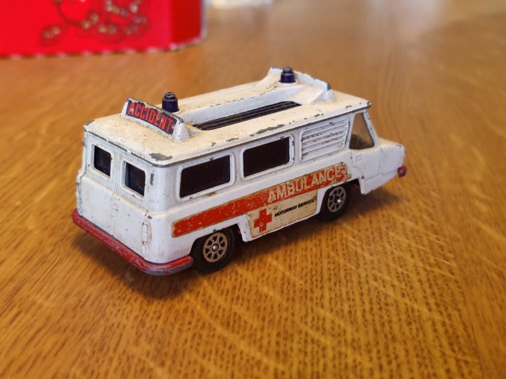 Corgi High Speed Van Ambulance, Ophalen of Verzenden, Auto
