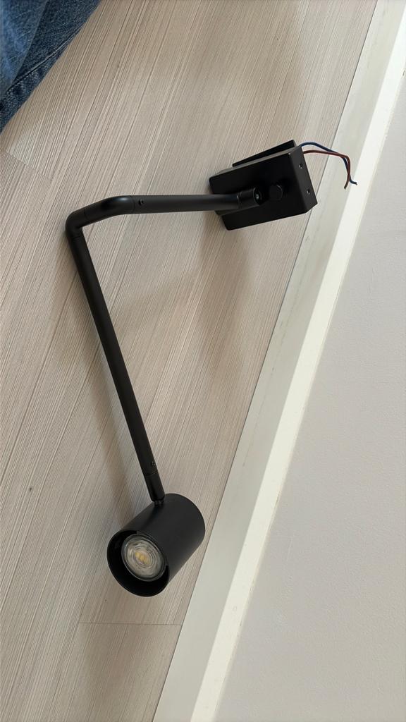 IKEA zwarte wandlamp / leeslamp, Huis en Inrichting, Lampen | Overige, Zo goed als nieuw, Ophalen of Verzenden