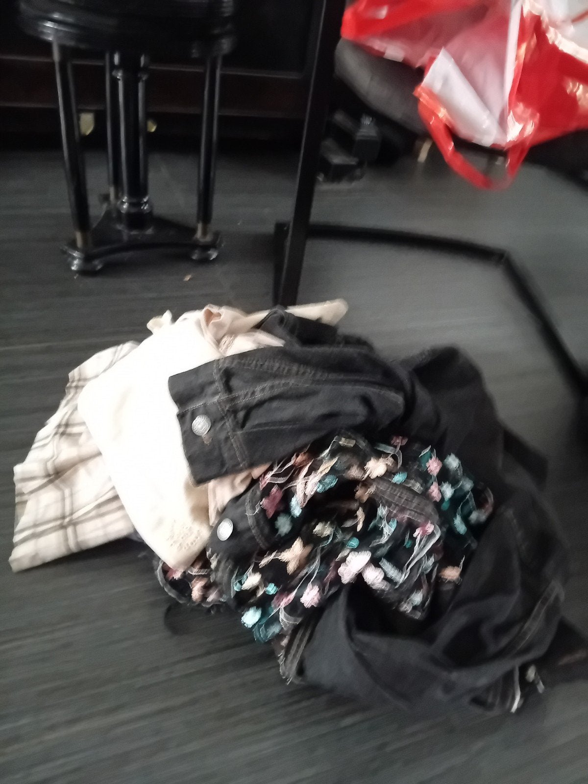 kleding stappel diverse, Ophalen, Gedragen