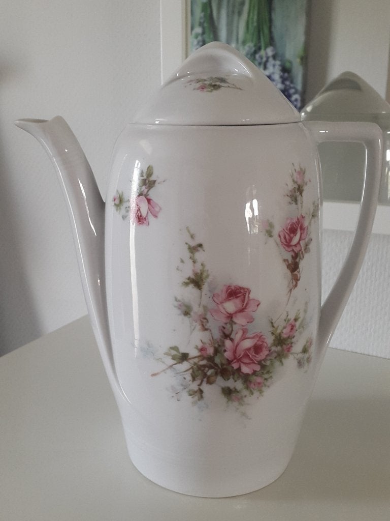 Brocante koffiepot, roosjes, mooi ronde vormgeving, porselei, Huis en Inrichting, Gebruikt, Verzenden, Landelijk/Boerenbont, Theepot