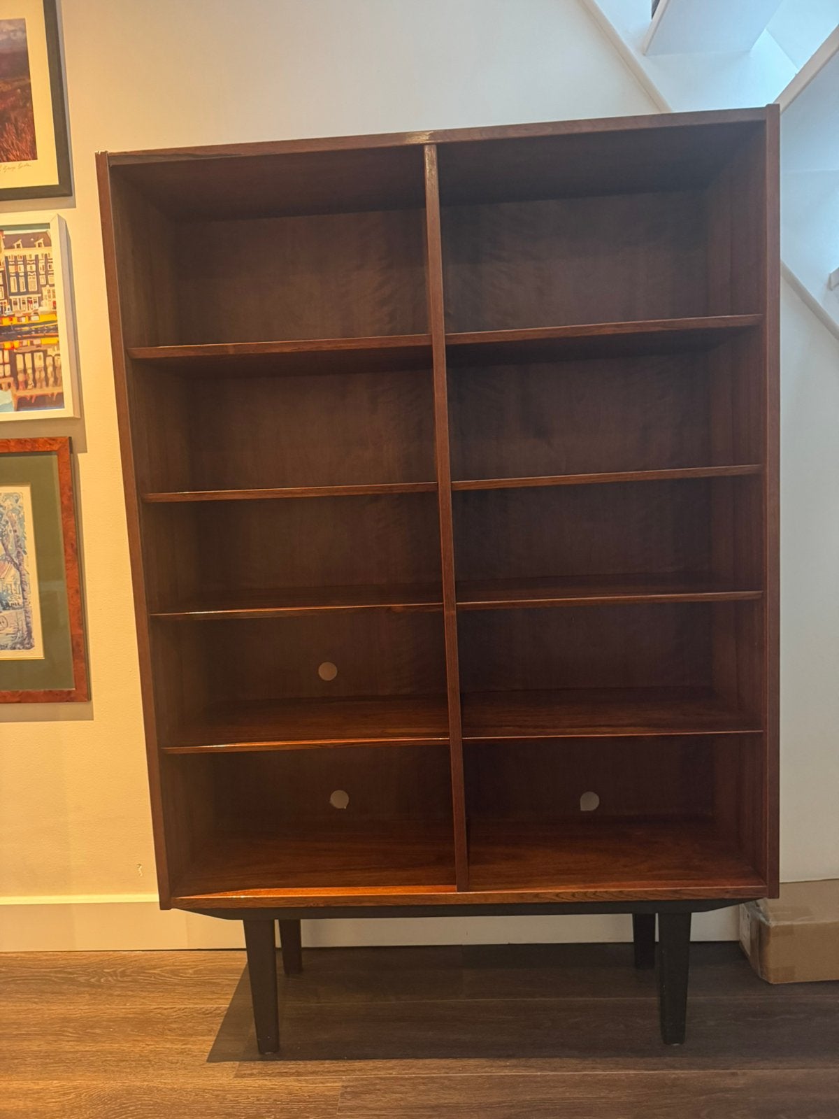 Deens palissander boekenkast met zwarte poten, Antiek en Kunst, Antiek | Meubels | Kasten, Ophalen