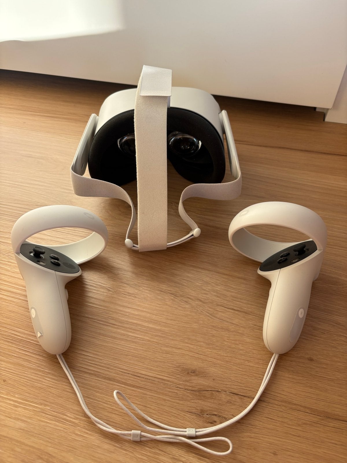 Oculus Quest 2 VR-headset met controllers, Overige merken, Ophalen of Verzenden, Zo goed als nieuw, Overige typen