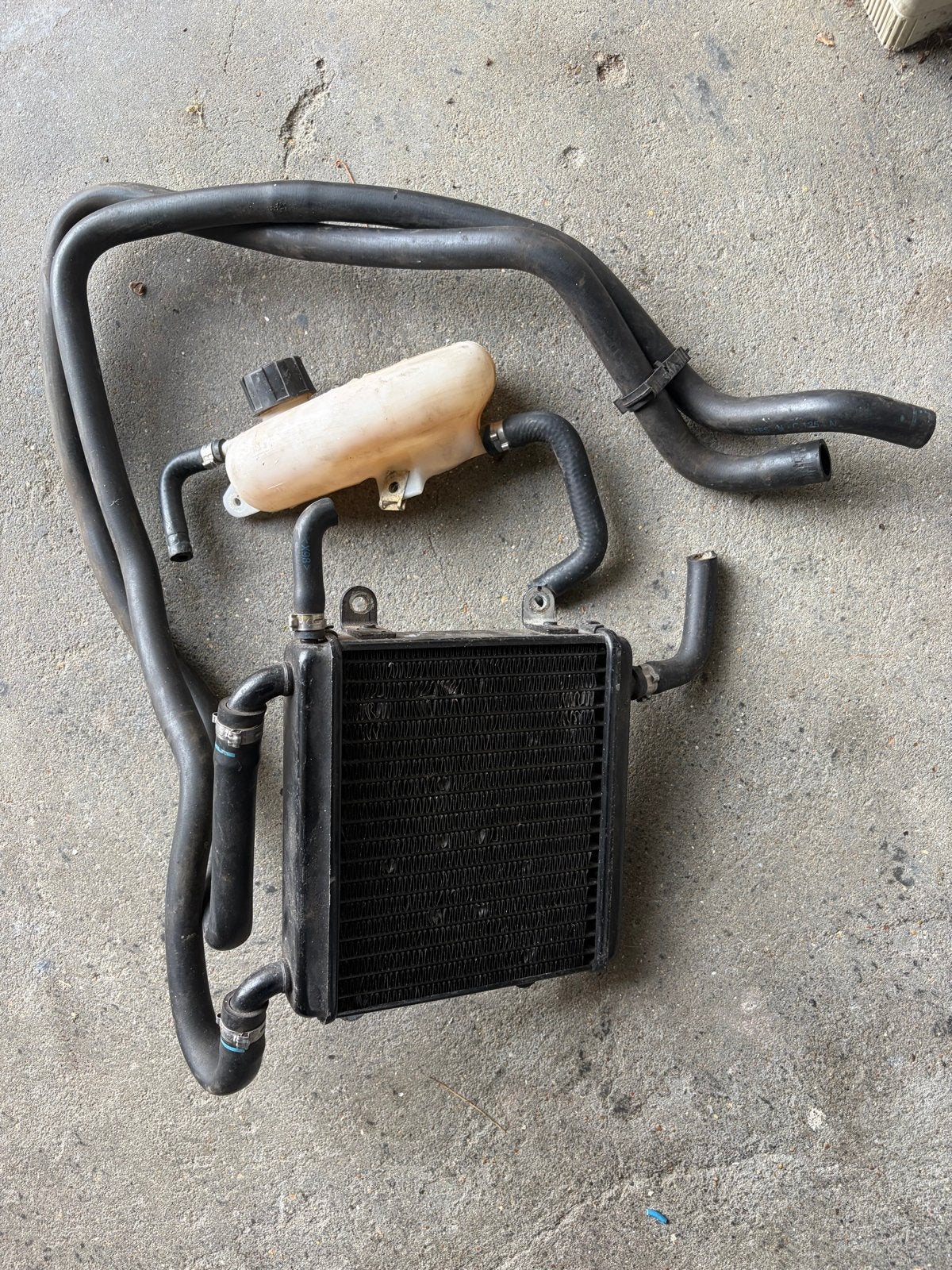 Radiateur met expansievat en slangen voor Yamaha Aerox, Motoren, Ophalen of Verzenden, Gebruikt