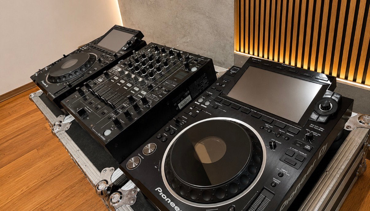 2x CDJ 3000 + 1x DJM 900Nexus2 + flightcases, Muziek en Instrumenten, Dj-sets en Draaitafels, Ophalen of Verzenden, Zo goed als nieuw
