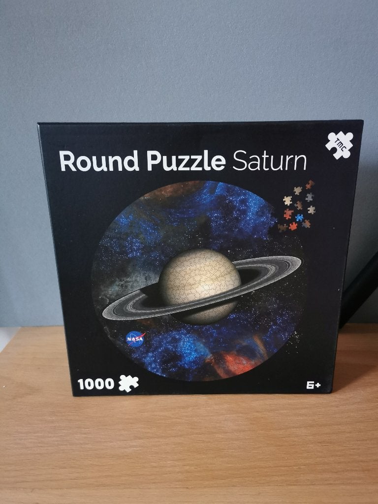 NASA Round Planet Puzzle (Saturn), Ophalen of Verzenden, 500 t/m 1500 stukjes, Nieuw, Legpuzzel