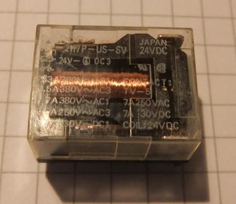 Relais OMRON G6C-2117P-US 24VDC, Ophalen of Verzenden, Gebruikt