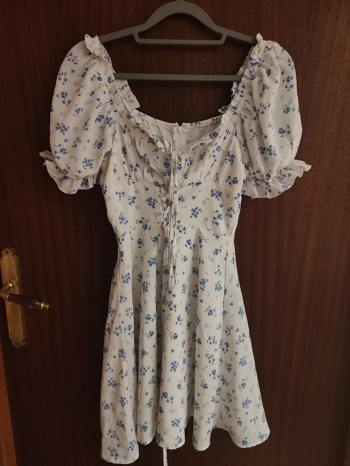 Zomerse bloemenjurk met pofmouwen, Kleding | Dames, Wit, Ophalen of Verzenden, Maat 34 (XS) of kleiner, Boven de knie