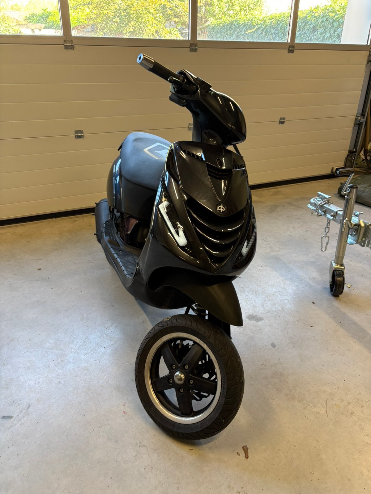 Zip 172cc met blokpapieren, Ophalen, Zo goed als nieuw, Tweetakt, Zip