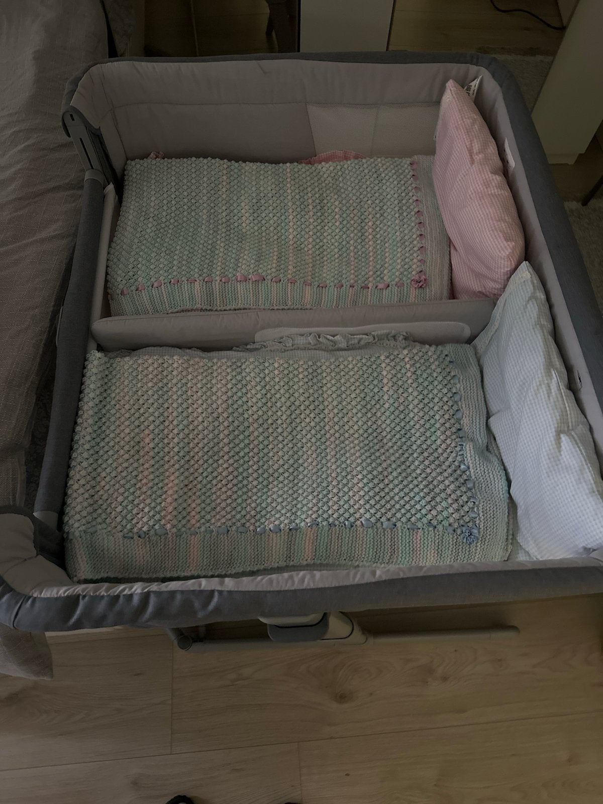 Chicco Next2Me Twins Co-sleeper - Zo goed als nieuw, Ophalen of Verzenden, Zo goed als nieuw, Wieg