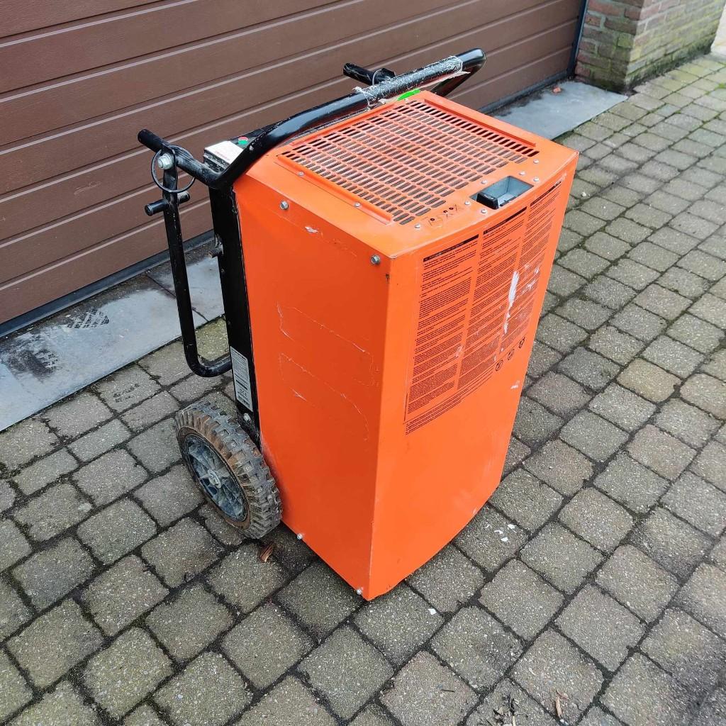 Bouwdroger Dryfast DF800, Ophalen, Afzuiger
