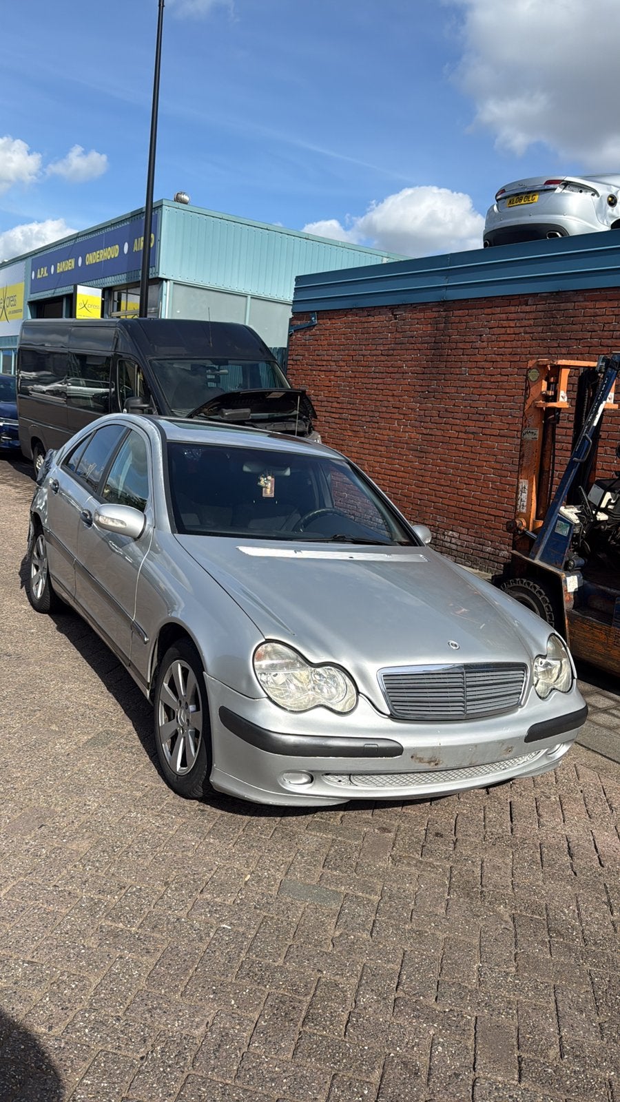 Mercedes cklasse w203 in onderdelen te koop, Auto-onderdelen, Ophalen, Motorkap