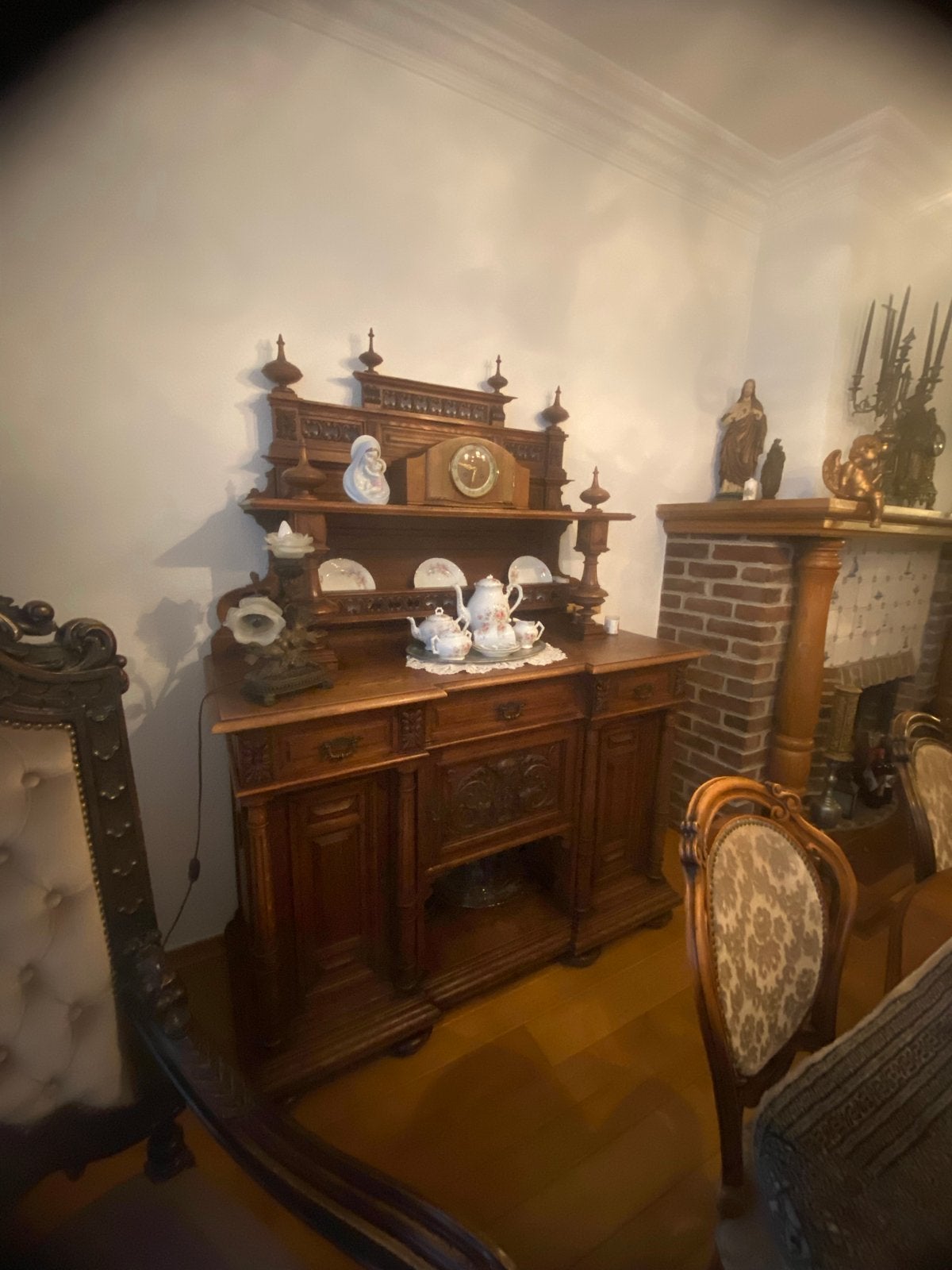 Antiek dressoir/buffetkast, rijk gedecoreerd, Ophalen