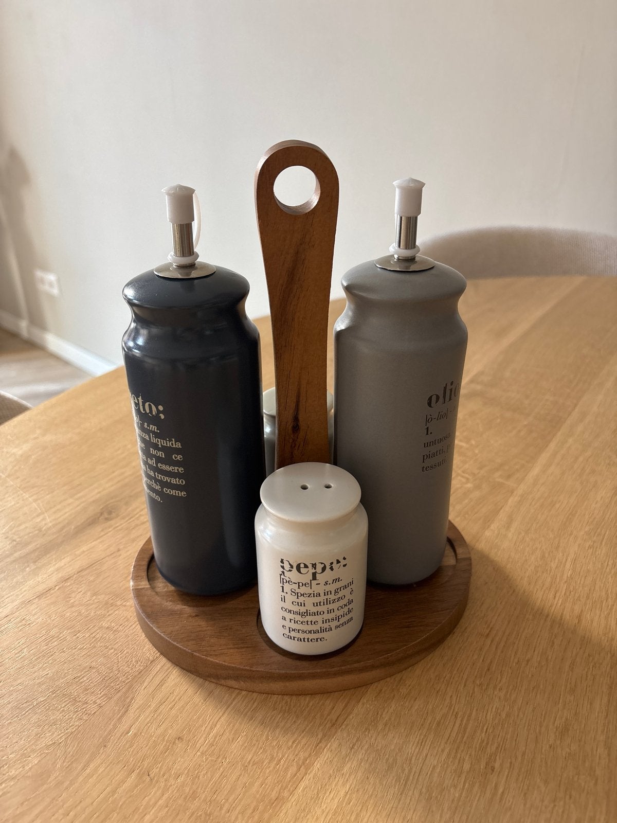 Houten plank met zout & peper vaatje en olie & azijn fles, Ophalen, Overige typen, Hout, Nieuw