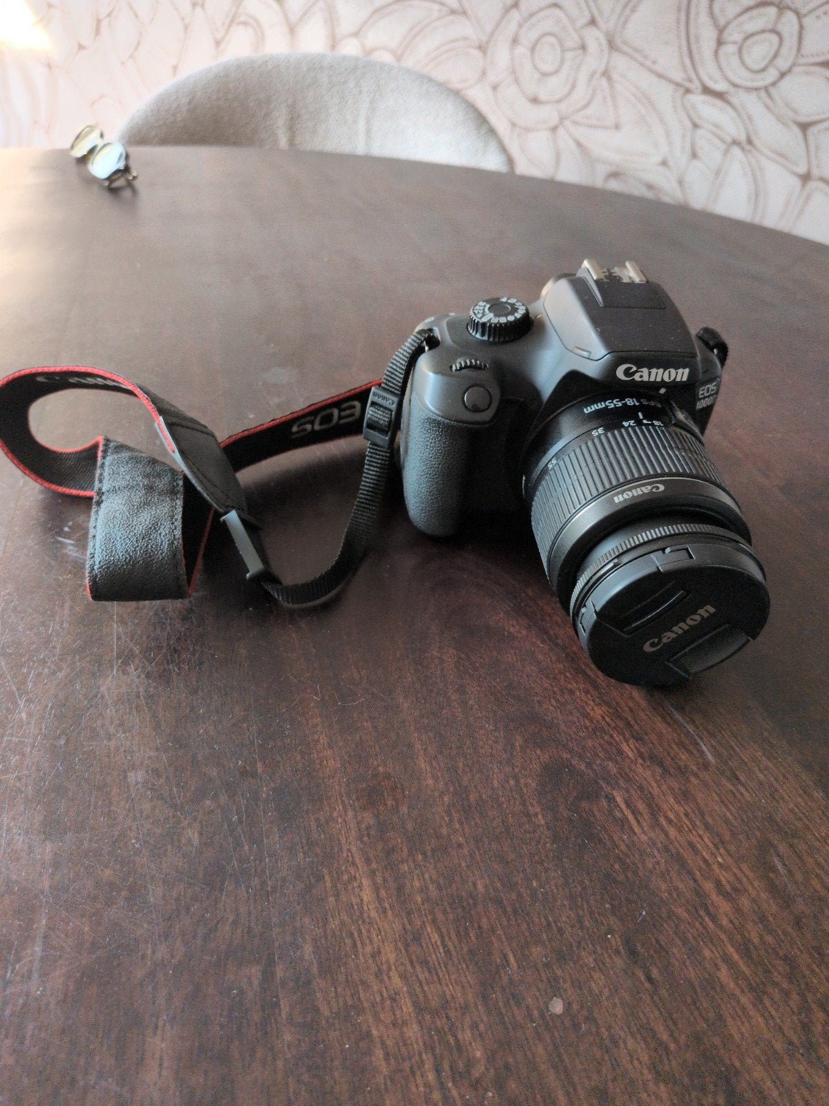 Canon EOS 4000D spiegelreflexcamera (defect)  EF-S 18-5 lens, Ophalen, Spiegelreflex, Canon, Lensdop