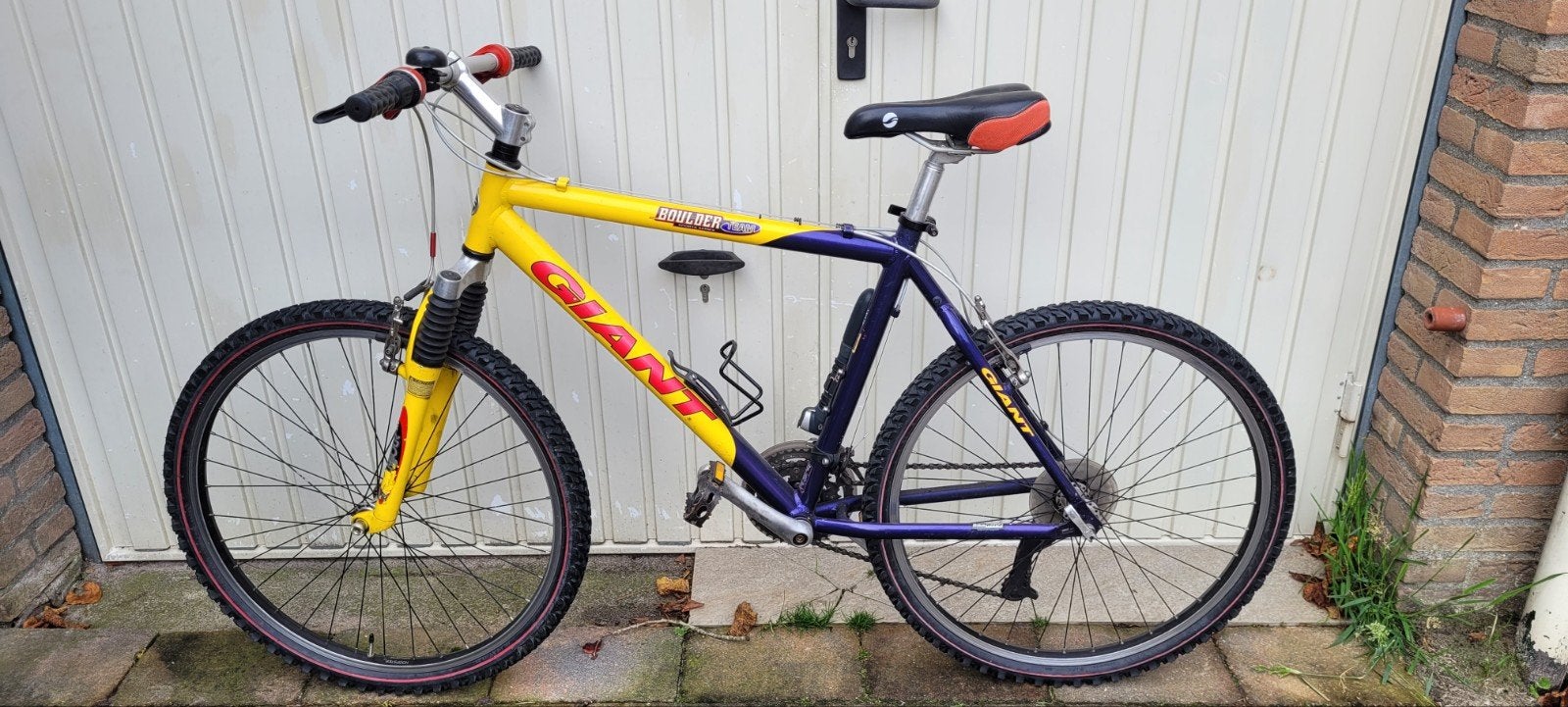Giant boulder mountainbike, Ophalen