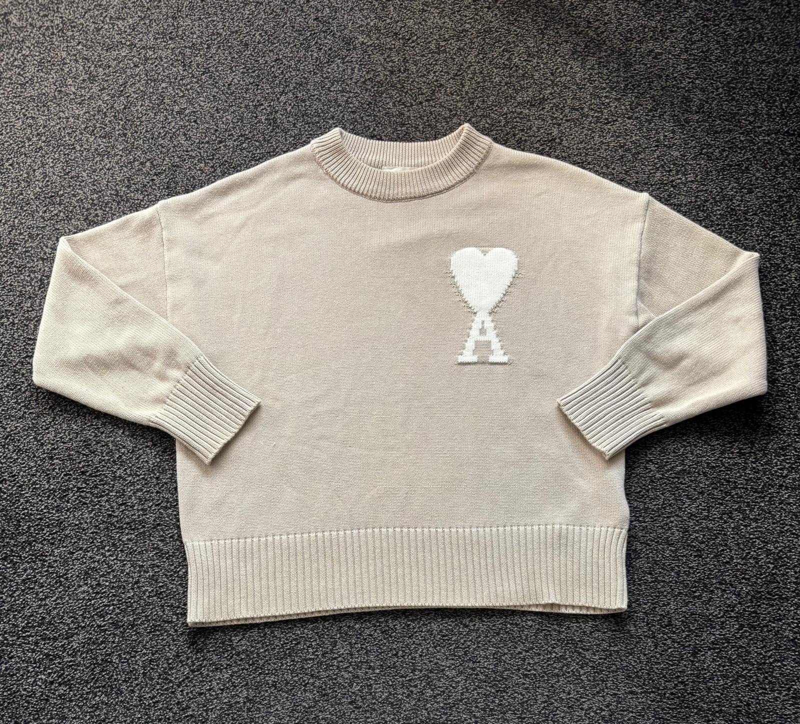 Ami Alexandre Mattiussi trui met logo - Nieuw, Maat 48/50 (M), Beige, Ophalen of Verzenden, Zo goed als nieuw