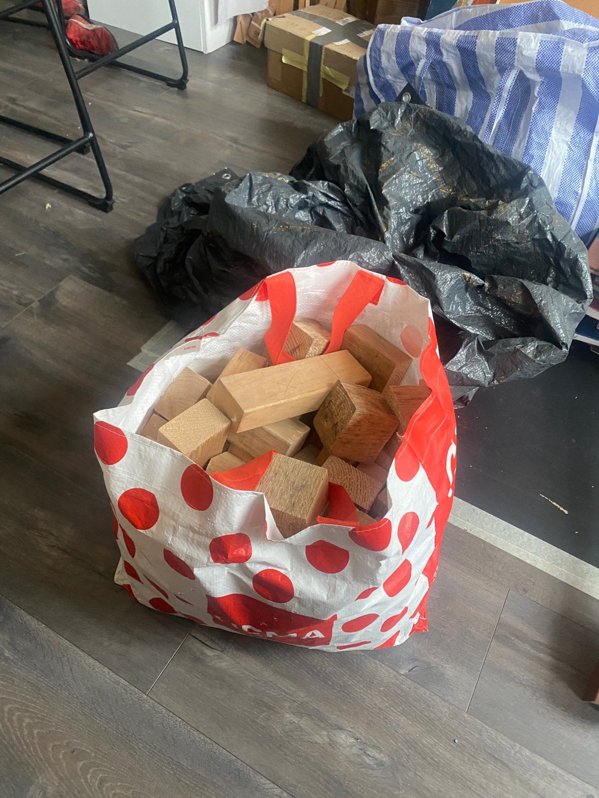 Houten blokken, Doe-het-zelf en Verbouw, Ophalen, Minder dan 25 mm, Zo goed als nieuw, Pallet