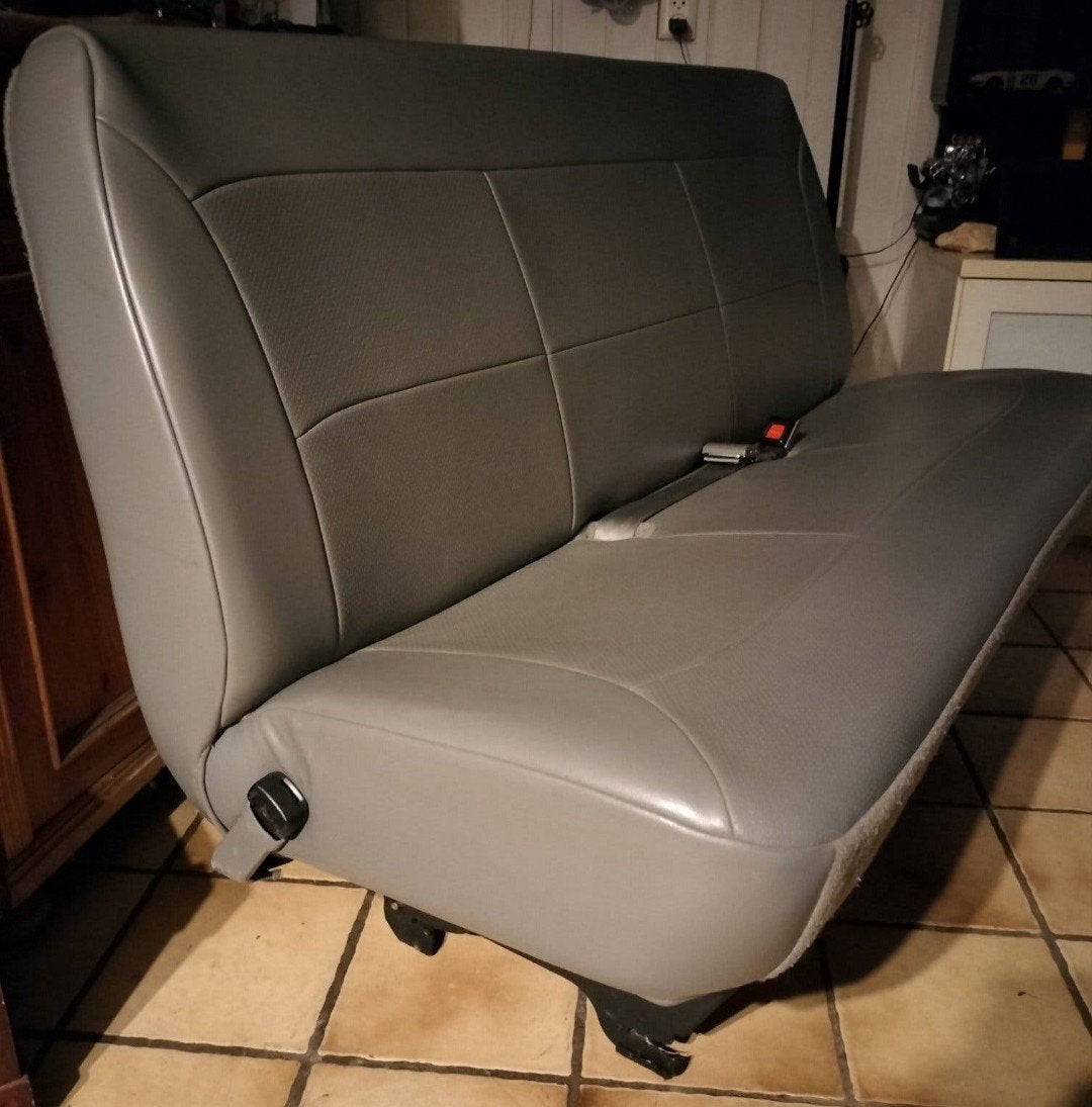zeer nette grijs lederen. 3 zitter uit usa ford econoline, Auto-onderdelen, Ophalen, Gebruikt, Skoda