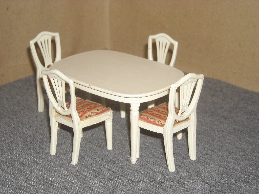 Lundby eethoek: tafel met 4 stoelen, Ophalen of Verzenden, Gebruikt, Poppenhuis