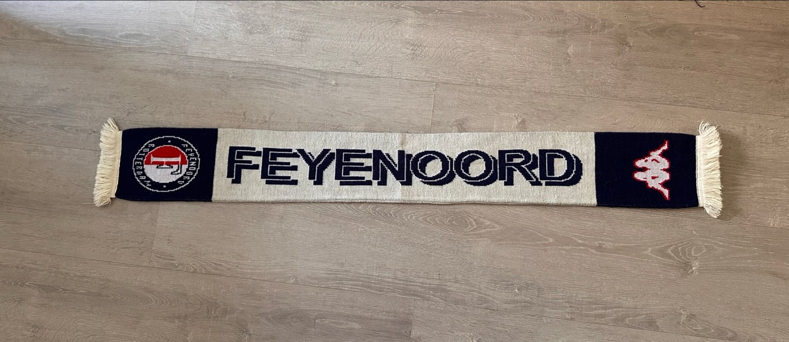 7 voetbal sjaals in 1 koop - Feyenoord, Ajax, PSV, Arsenal, Verzenden, Gebruikt