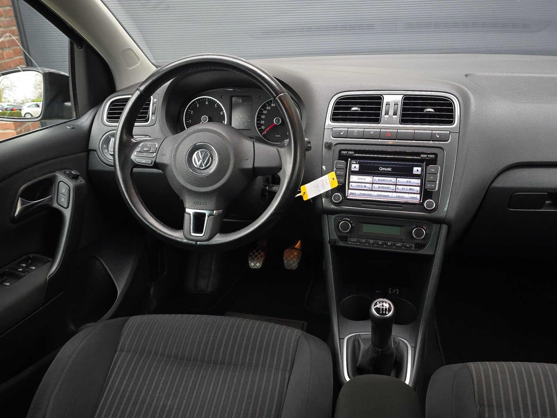 Volkswagen Polo 1.2 TSI Highline 5DR| Apk |Clima |Cruise |, Voorwielaandrijving, Euro 5, Stoelverwarming, Zwart