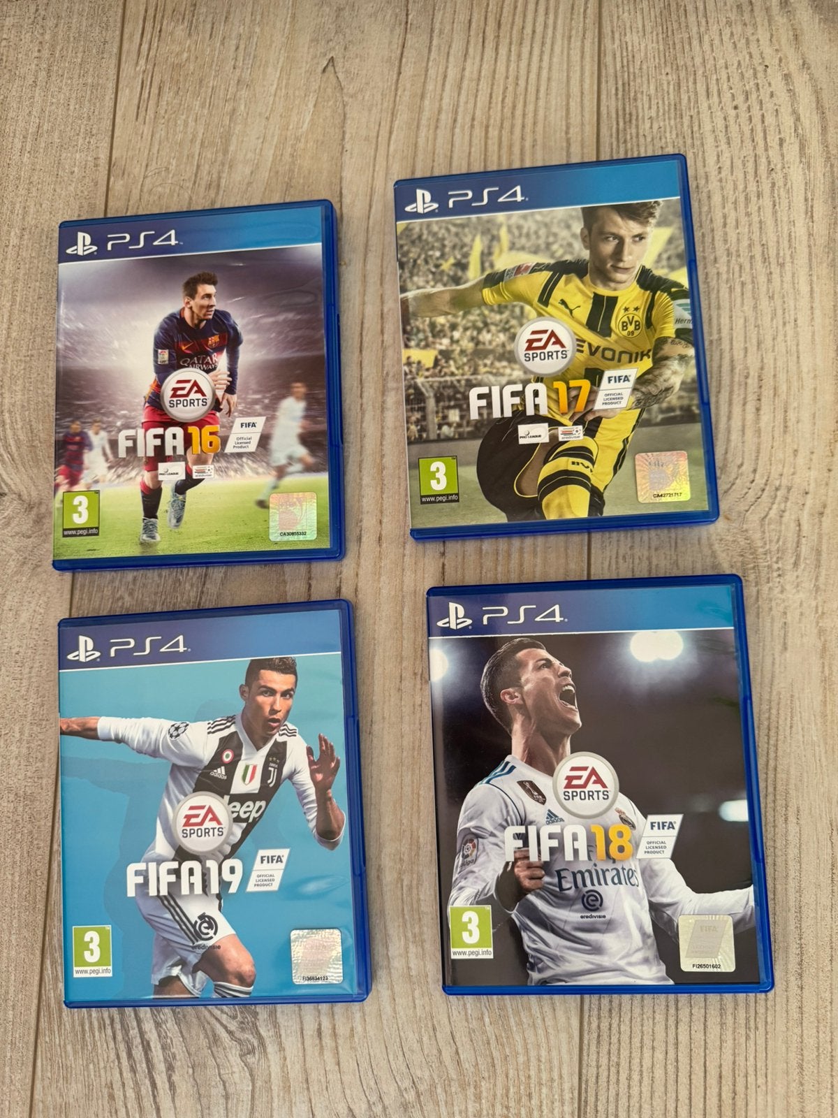 Fifa verzameling ps4, Spelcomputers en Games, Ophalen, Zo goed als nieuw, Sport, 3 spelers of meer