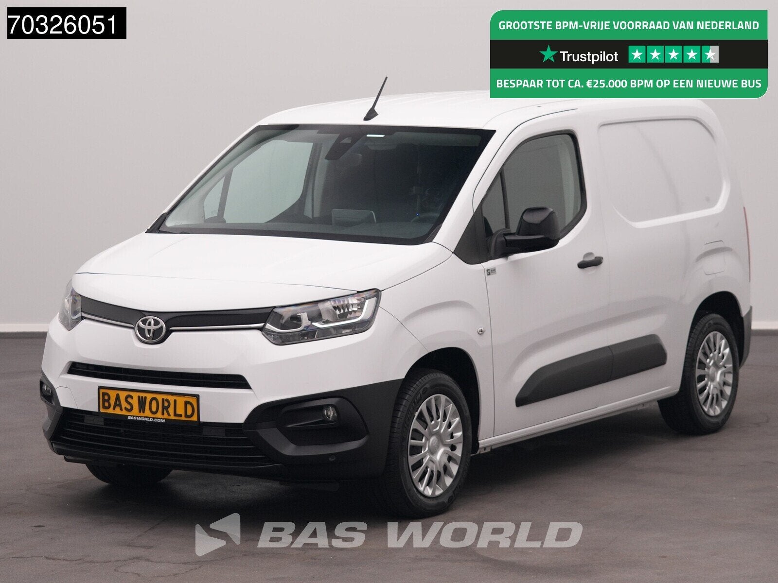 Toyota ProAce City 110pk Benzine L1H1 Navi Airco Cruise Came, Stof, Gebruikt, Wit, Handgeschakeld