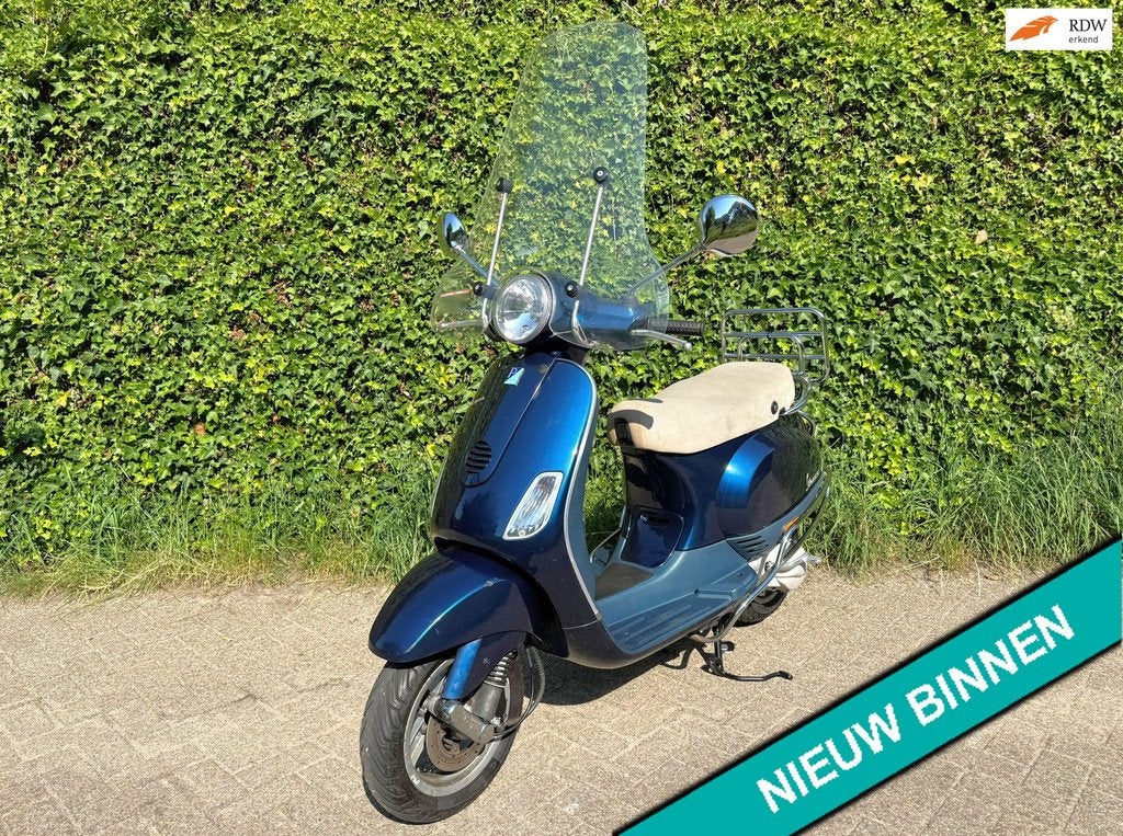 Vespa LX 50 2 Takt Scooter Windscherm BETAAL met in3, Fietsen en Brommers, Scooters | Vespa, V
v  v, NL, 49 cc, Vespa LX, Gebruikt