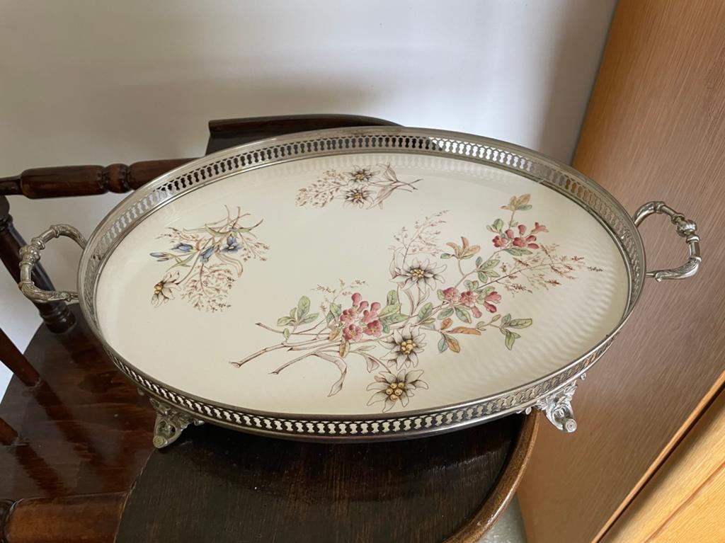 Antiek dienblad met bloemmotief en verzilverde rand, Ophalen