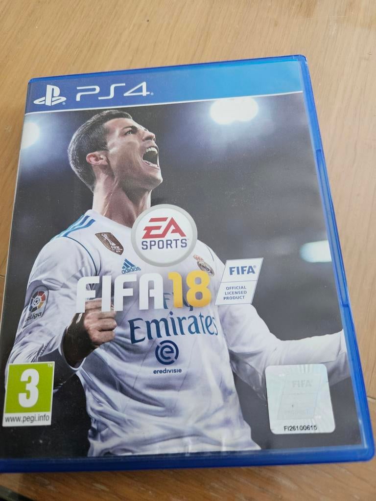 Fifa 2018 spelcomp ps4, Ophalen of Verzenden, Zo goed als nieuw, Sport, 3 spelers of meer