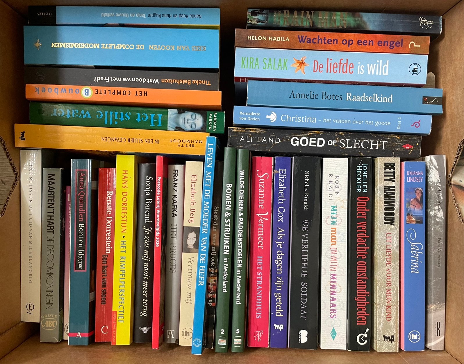 Partij boeken, 2 bananen dozen plus, Ophalen, Zo goed als nieuw