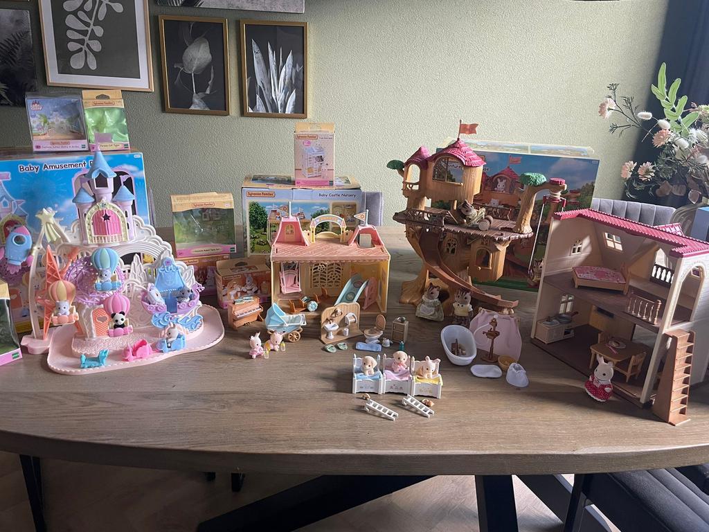 Sylvanian sets compleet met doos., Kinderen en Baby's, Speelgoed | Poppenhuizen, Ophalen, Zo goed als nieuw, Poppenhuis