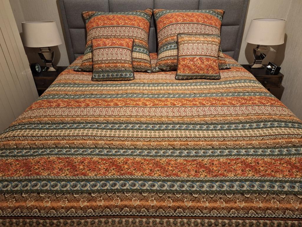 Mooie sprei nieuw, Huis en Inrichting, Ophalen of Verzenden, Nieuw, Tweepersoons