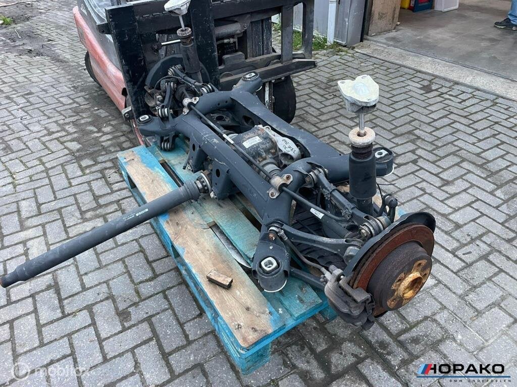 Achteras BMW F30 F31 330E hybride 7541580, Auto-onderdelen, Gebruikt, Einsteinlaan 5 rijswijk, Bmw, Ophalen of Verzenden