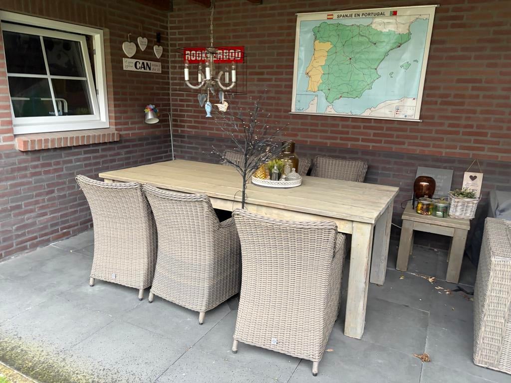 Steigerhouten (tuin)tafel met 6 rotan stoelen, Tuin en Terras, Tuintafels, Ophalen, Zo goed als nieuw, Rechthoekig, Hout