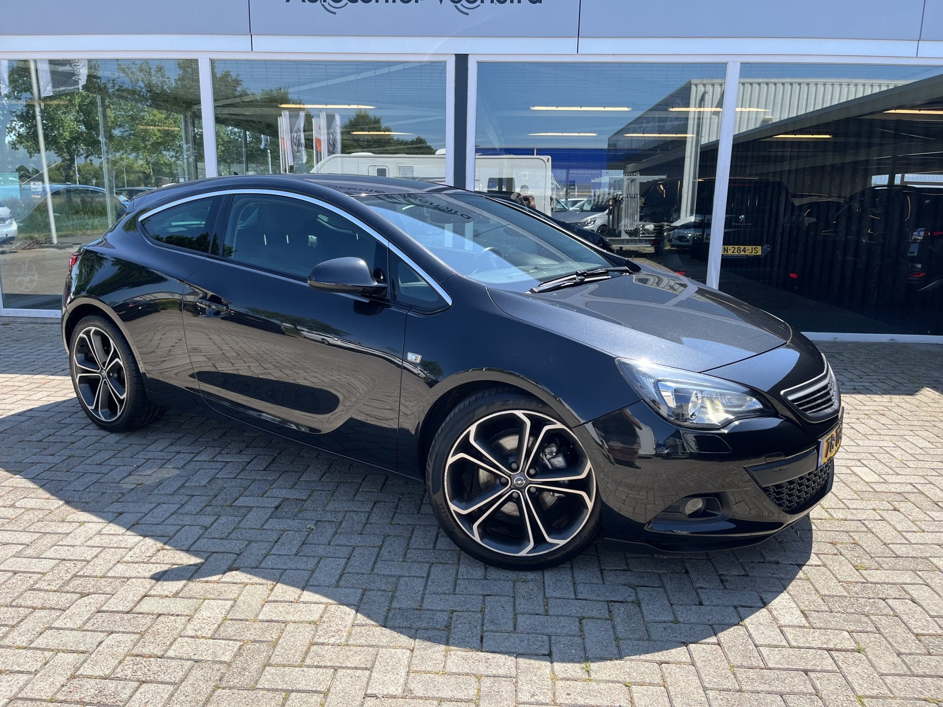 Opel Astra GTC 1.4 Turbo Sport Cruise / Clima /20inch / Xeno, Voorwielaandrijving, Gebruikt, 4 cilinders, 700 kg