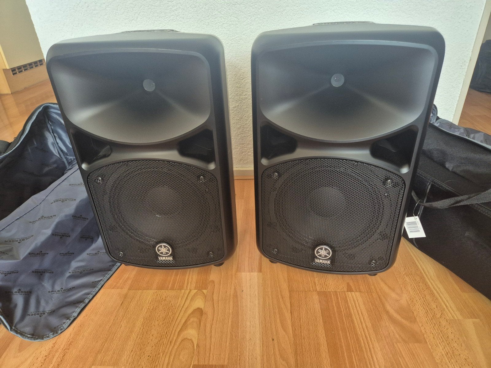 Yamaha Stagepas 600i PA-systeem met tassen, Ophalen, Inclusief kabels, Party speaker, Yamaha
