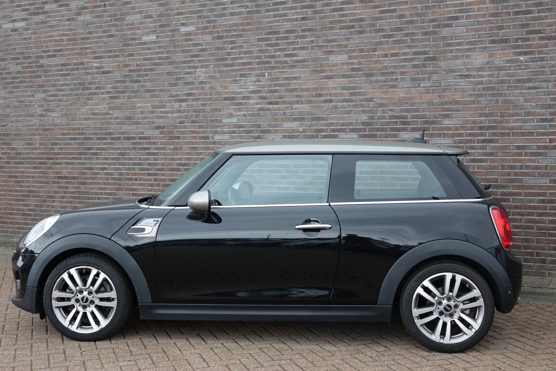 MINI 3-deurs 1.5 Cooper Seven Edition Business prachtige aut, Auto's, Mini, Voorwielaandrijving, 136 pk, Gebruikt, Euro 6