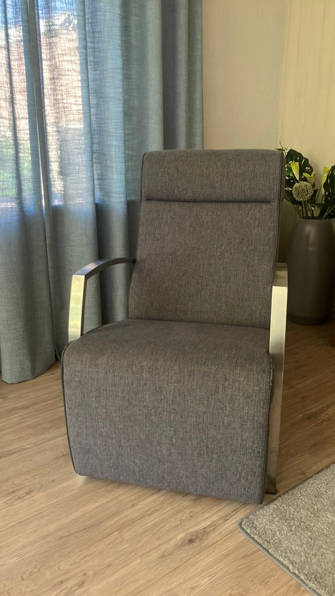 Te koop leuke stoel, Ophalen, 75 tot 100 cm, Zo goed als nieuw, Stof
