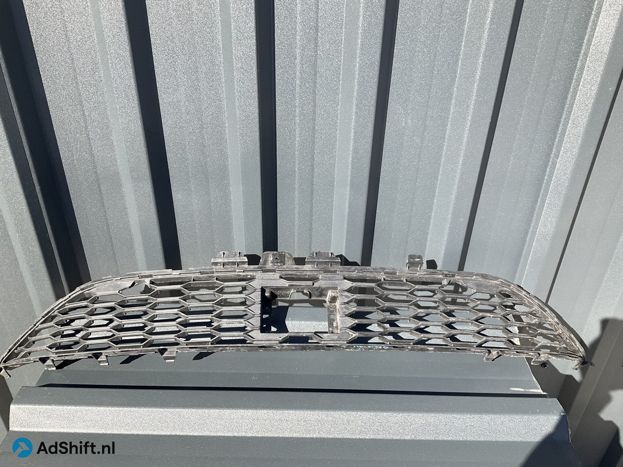 Bumper Grill Dacia Sandero 3 622543243R Rooster RE-21096