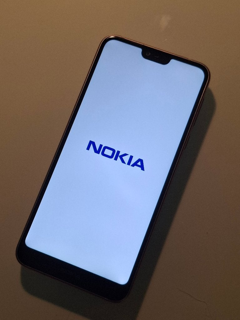 Nokia 7.1 steel grey 32 GB, met hoesje, Telecommunicatie, Mobiele telefoons | Nokia, Gebruikt, Overige kleuren, Touchscreen, Ophalen of Verzenden