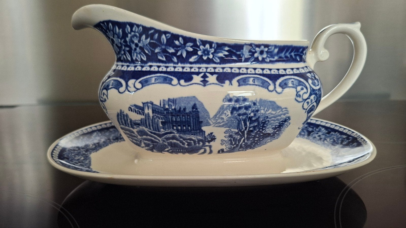 Vintage aardewerk sauskom 'Cambridge Old England' Sphinx, Ophalen of Verzenden