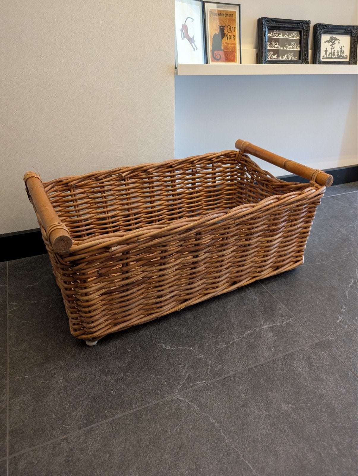 Grote rieten mand, Huis en Inrichting, Woonaccessoires | Schalen en Manden, Ophalen, Zo goed als nieuw, Rechthoekig, Riet