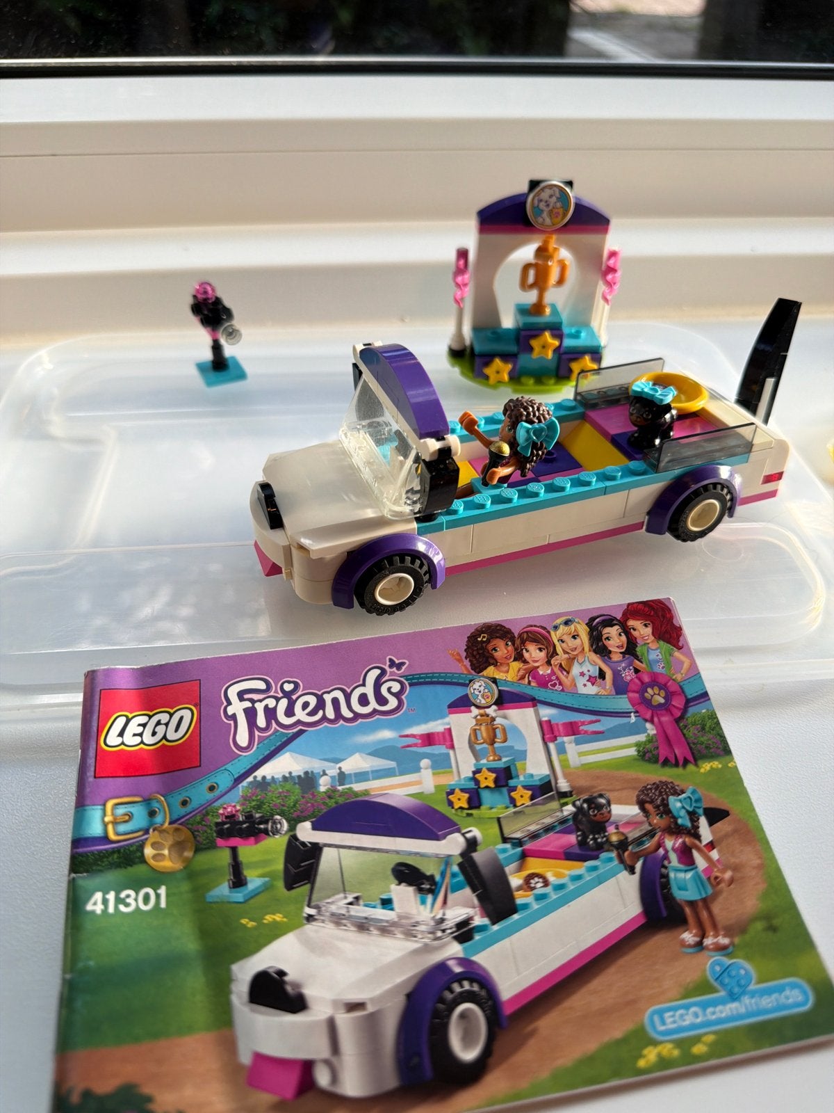 Leuke LEGO Friends set - Mist 2 hondenbotjes, Gebruikt, Lego, Friends, Ophalen of Verzenden
